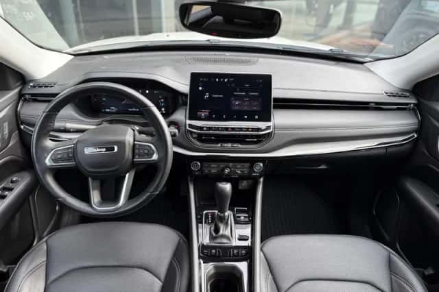 Jeep Compass (2017) thumbnail 4