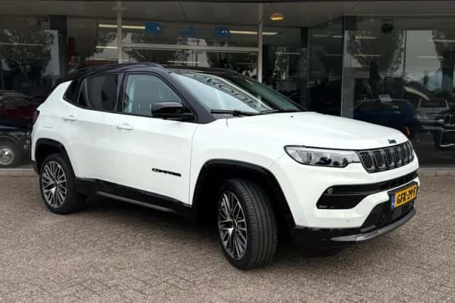 Jeep Compass (2017) thumbnail 5