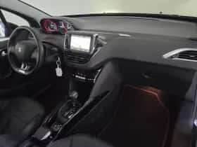Peugeot 2008 (2016) thumbnail 13