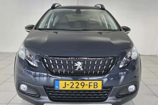 Peugeot 2008 (2016) thumbnail 4