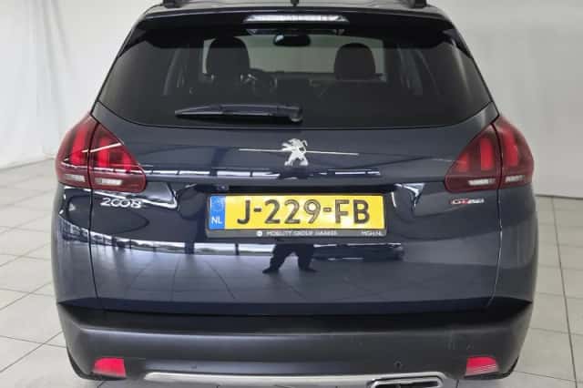 Peugeot 2008 (2016) thumbnail 6