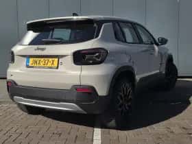 Jeep Avenger (2022) thumbnail 3