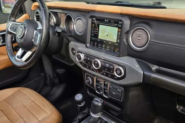 Jeep Wrangler (2019) thumbnail 4