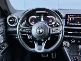 Alfa Romeo Tonale (2022) thumbnail 15