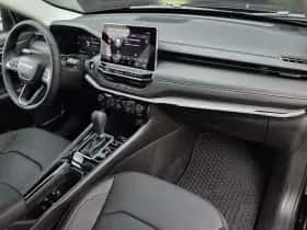Jeep Compass (2017) thumbnail 12