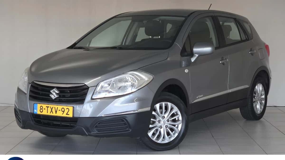 Suzuki S-Cross (2013) — foto 1