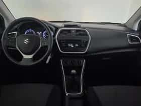 Suzuki S-Cross (2013) thumbnail 12