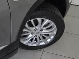 Suzuki S-Cross (2013) thumbnail 16