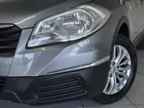 Suzuki S-Cross (2013) thumbnail 19
