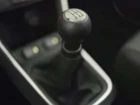Suzuki S-Cross (2013) thumbnail 24