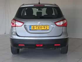 Suzuki S-Cross (2013) thumbnail 9