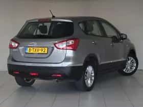 Suzuki S-Cross (2013) thumbnail 10