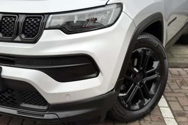 Jeep Compass (2017) thumbnail 5