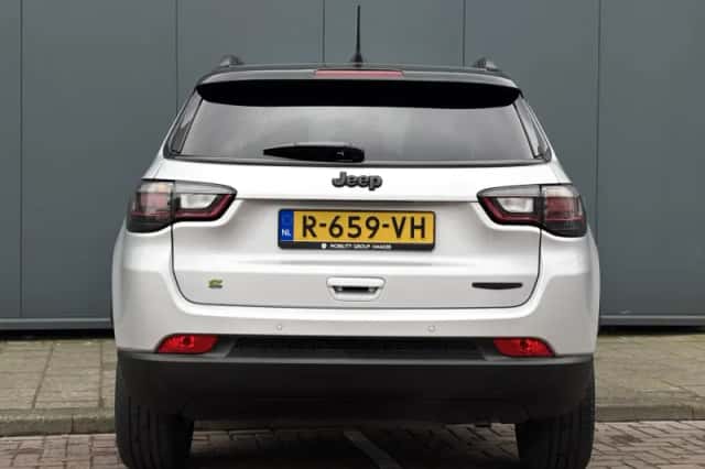 Jeep Compass (2017) thumbnail 6