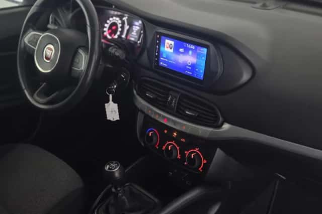 Fiat Tipo (2017) thumbnail 4