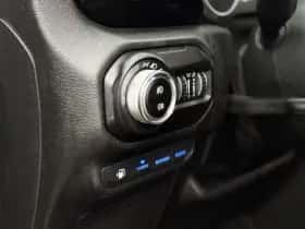 Jeep Wrangler (2019) thumbnail 23