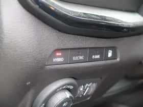 Jeep Compass (2017) thumbnail 15