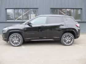 Jeep Compass (2017) thumbnail 3