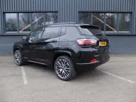 Jeep Compass (2017) thumbnail 4