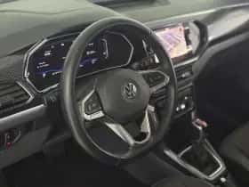 Volkswagen T-Cross (2019) thumbnail 11