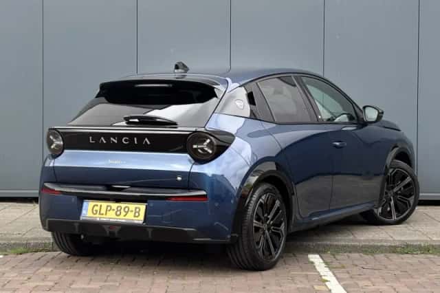 Lancia Ypsilon (2024) thumbnail 3