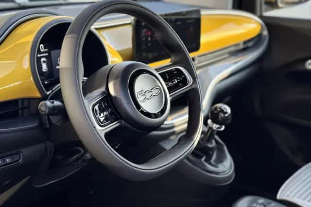 Fiat 500 (2015) thumbnail 4