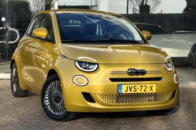 Fiat 500 (2015) thumbnail 5