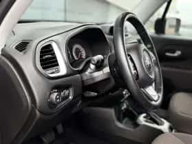 Jeep Renegade (2014) thumbnail 13