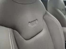 Jeep Renegade (2014) thumbnail 8