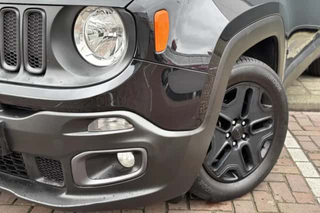 Jeep Renegade (2014) thumbnail 5