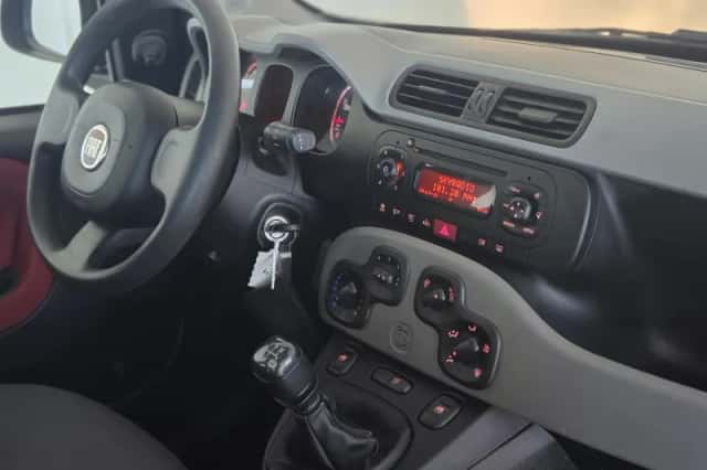 Fiat Panda (2011) thumbnail 4