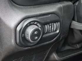 Jeep Wrangler (2019) thumbnail 22