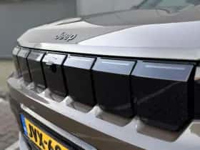 Jeep Compass (2025) thumbnail 9