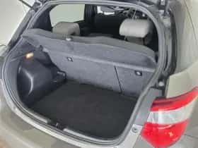Toyota Yaris (2017) thumbnail 27