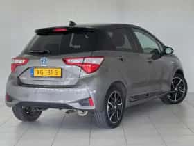 Toyota Yaris (2017) thumbnail 10