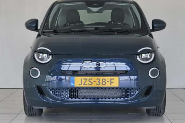 Fiat 500 (2015) thumbnail 3