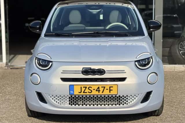 Fiat 500 (2015) thumbnail 3