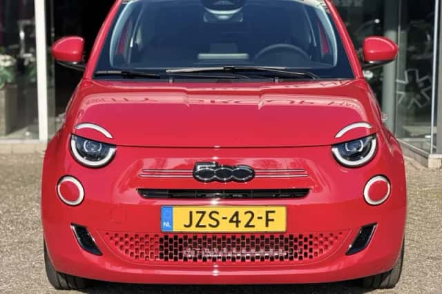 Fiat 500 (2015) thumbnail 3