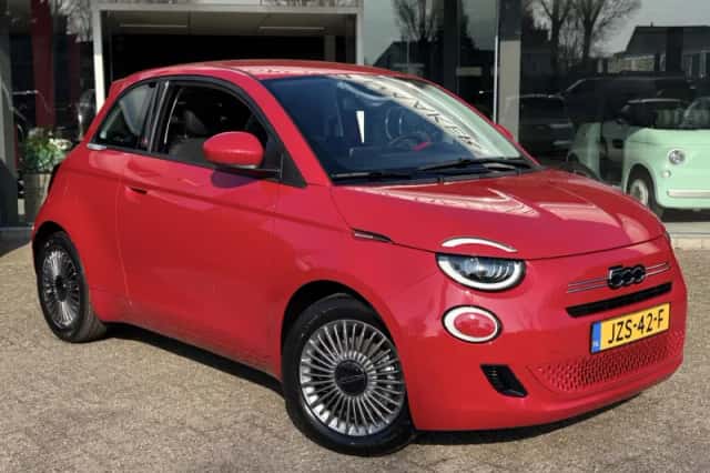 Fiat 500 (2015) thumbnail 5
