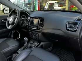 Jeep Compass (2017) thumbnail 2