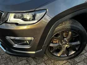 Jeep Compass (2017) thumbnail 17