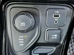 Jeep Compass (2017) thumbnail 20