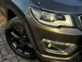 Jeep Compass (2017) thumbnail 24