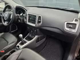 Jeep Compass (2017) thumbnail 14