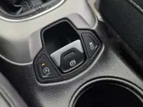 Jeep Compass (2017) thumbnail 23