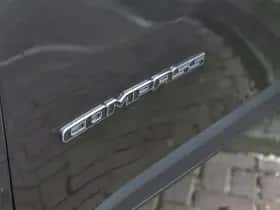 Jeep Compass (2017) thumbnail 28