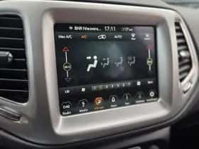 Jeep Compass (2017) thumbnail 32