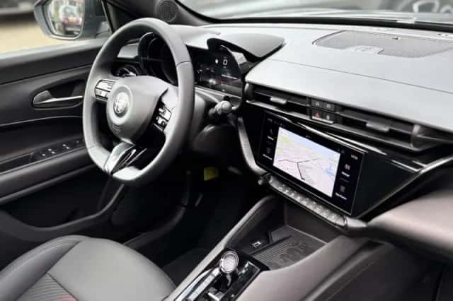 Alfa Romeo Junior (2024) thumbnail 2