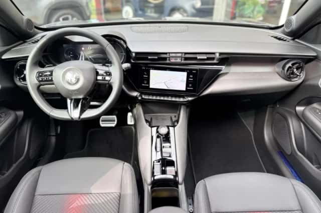 Alfa Romeo Junior (2024) thumbnail 4