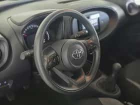 Toyota Aygo (2022) thumbnail 11